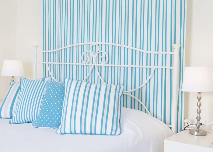 梅里梅里酒店 易莫洛林