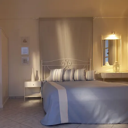 Meli Meli Imerovigli (Santorini)