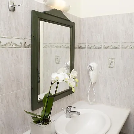 Meli Meli Konukevi 4*