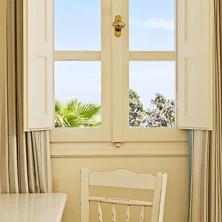Meli Meli 3* Imerovigli (Santorini)