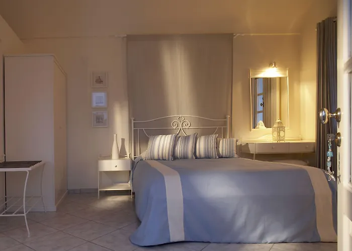 Meli Meli Imerovigli (Santorini)